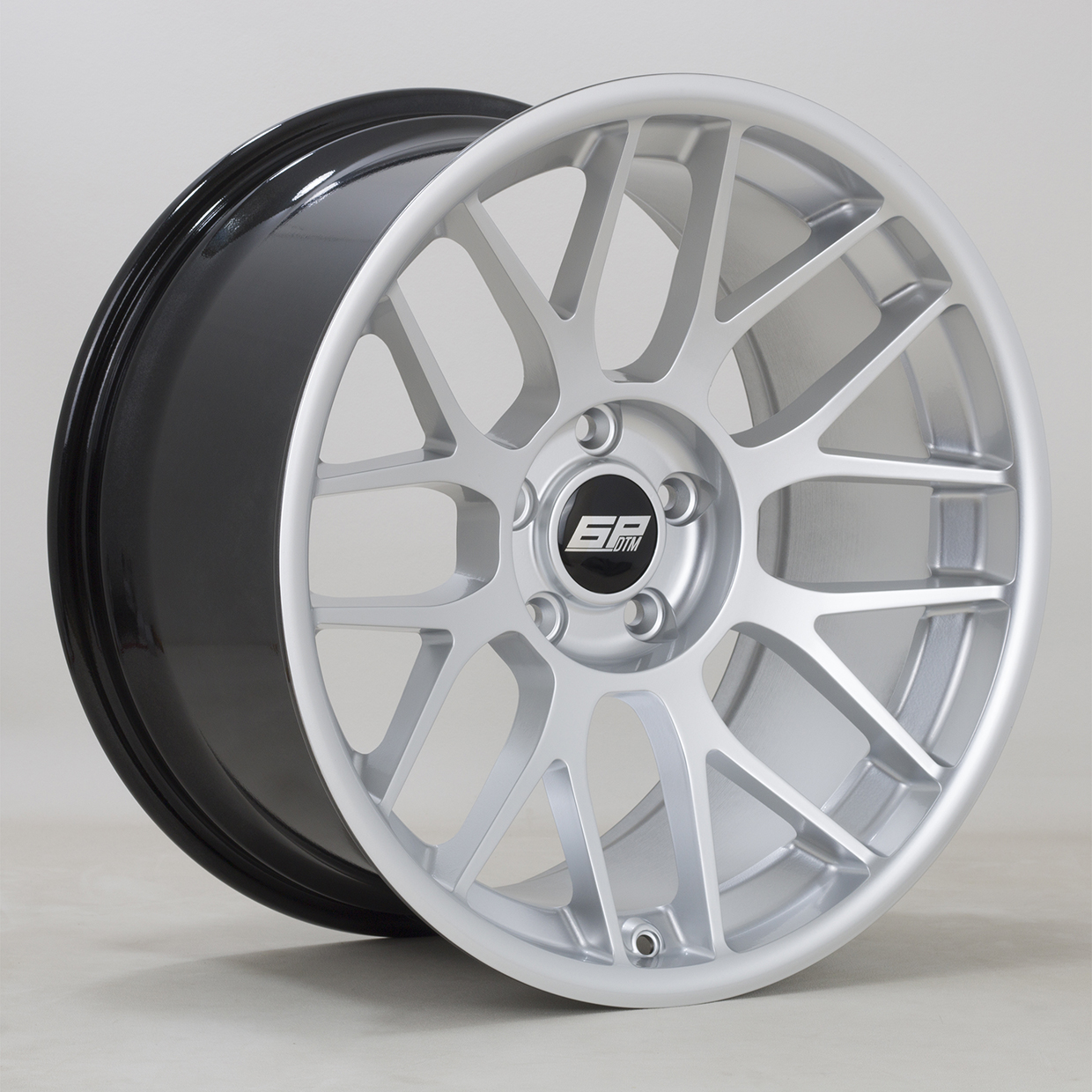 Rota DTM 19″ x 10 ET22 5×120